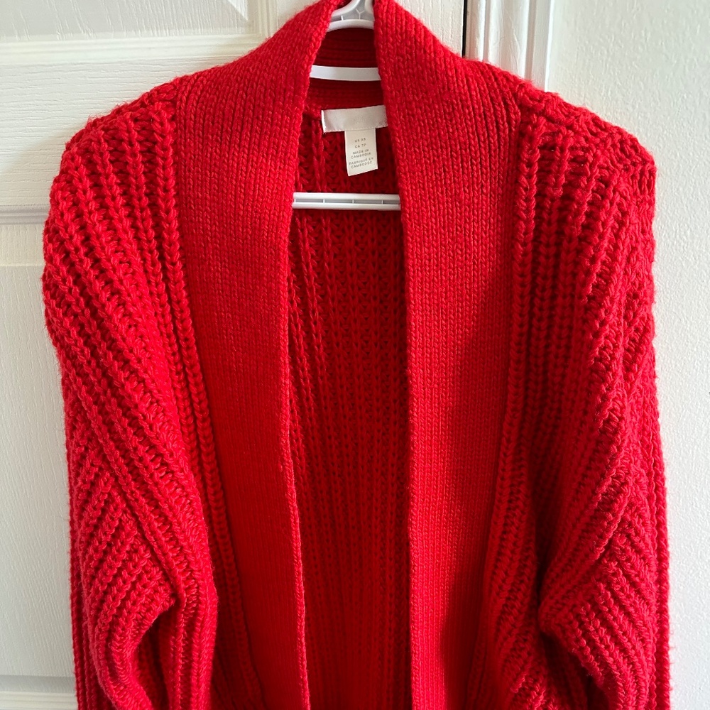 H&M red cardigan